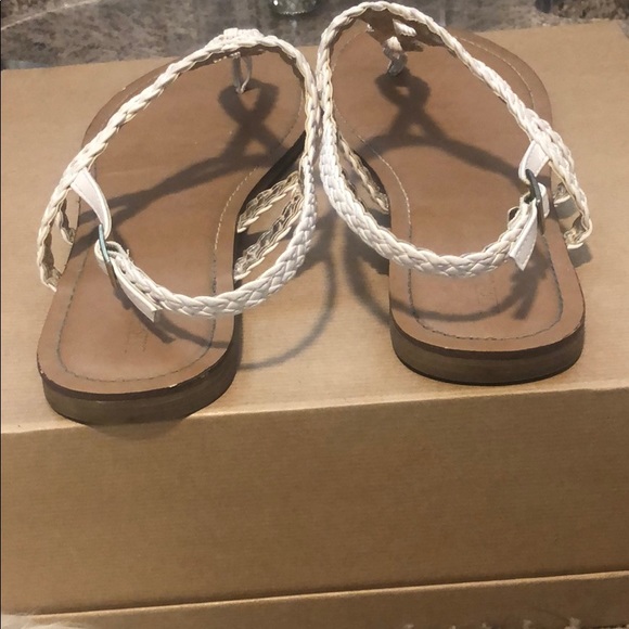 Merona white braided thong sandals size 10 - Picture 6 of 8